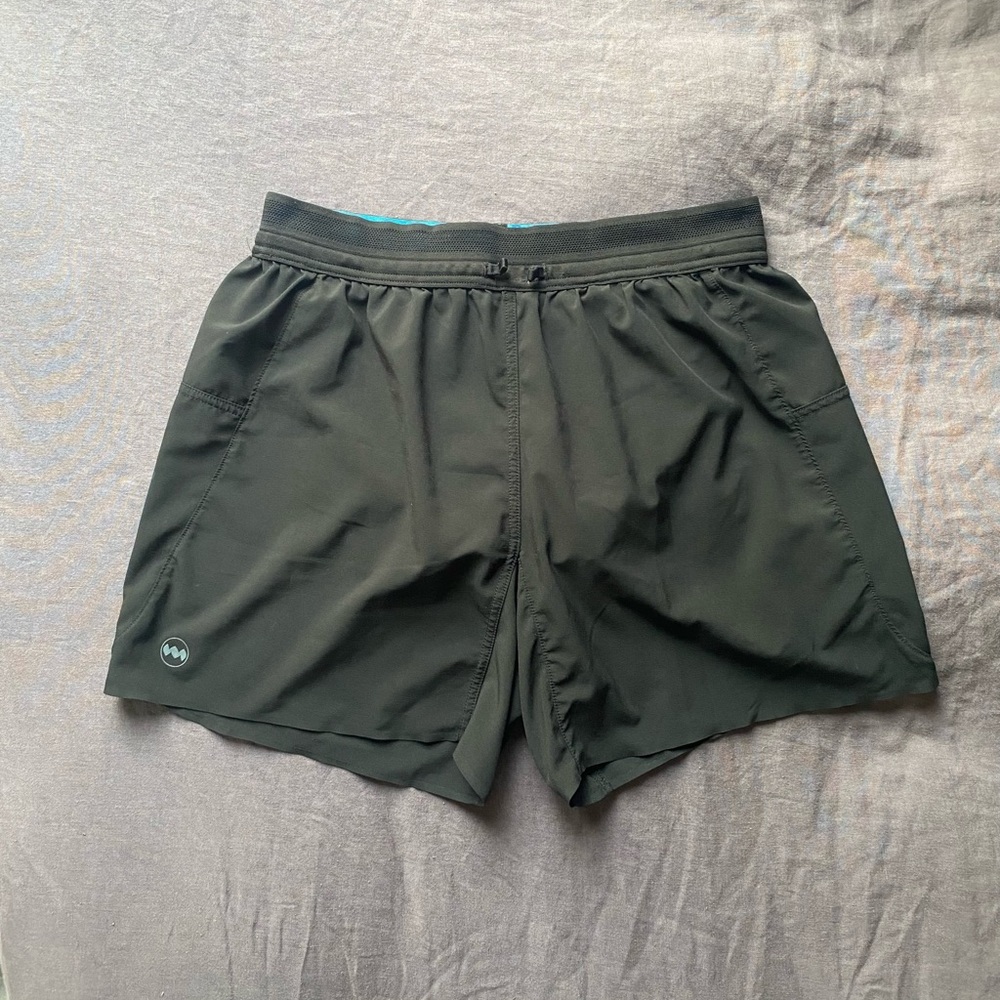 Janji AFO 5 Inch Black Running Shorts Small